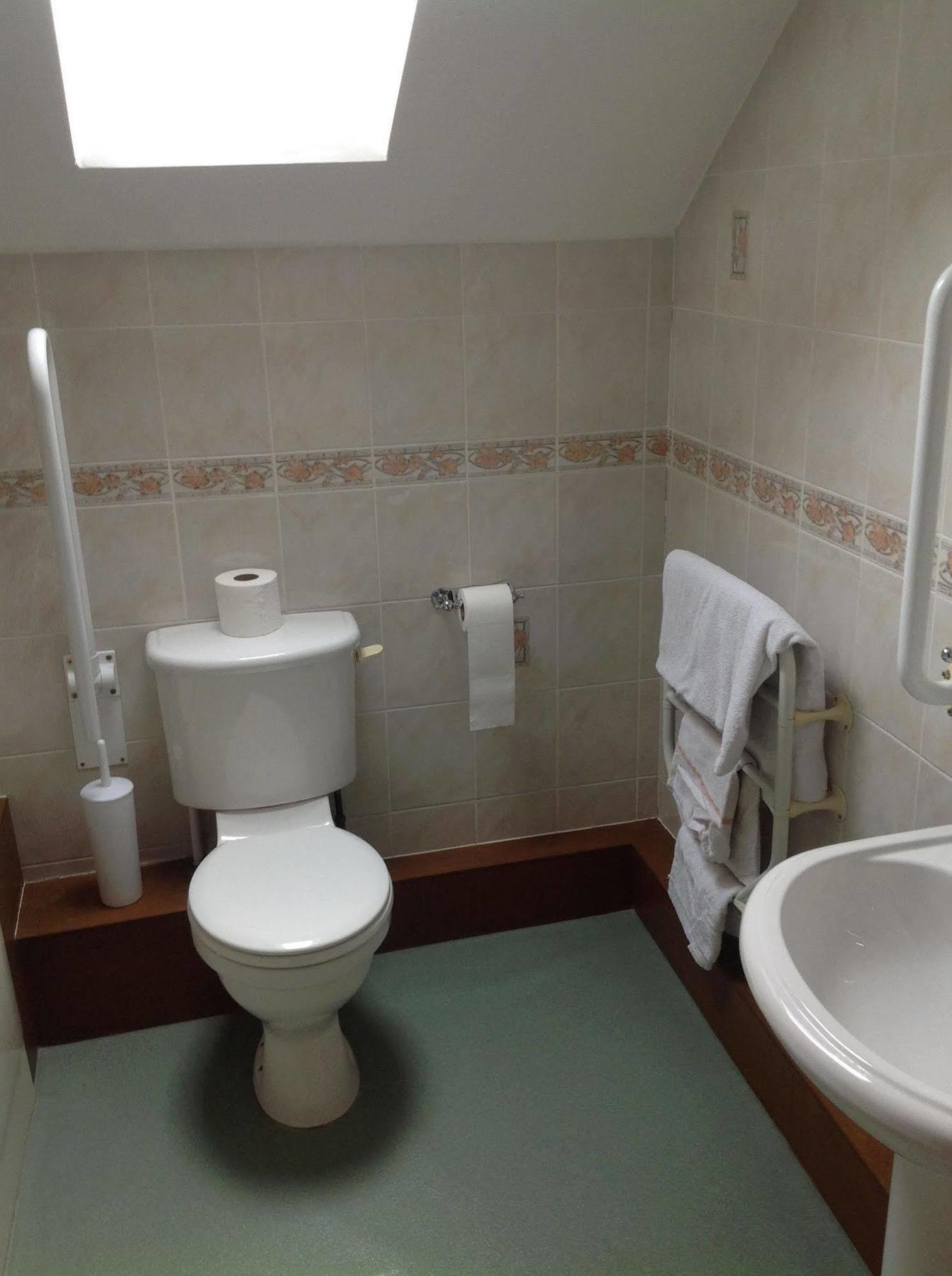 The Glan Yr Afon Inn Холівелл Екстер'єр фото